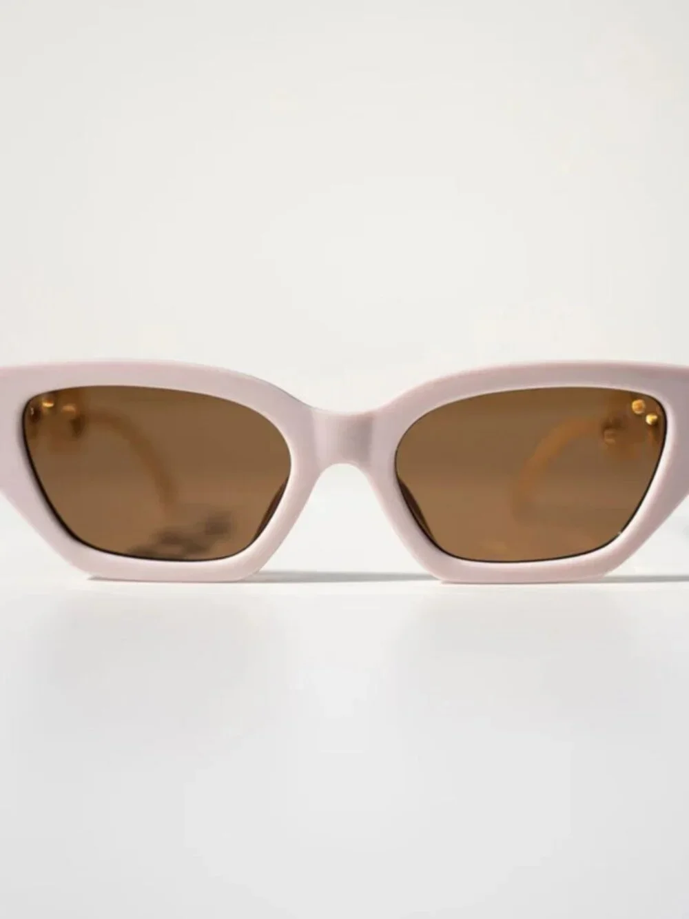 Blush Pink Metal Chain Link Temple Avant Garde Sunglasses